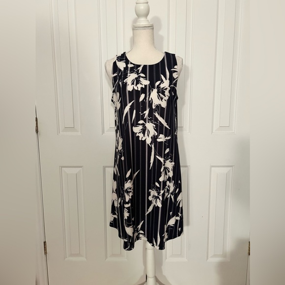 Chaps Dresses & Skirts - NWOT CHAPS by RALPH LAUREN Floral Midi Dress, Navy Blue & White, Size Medium